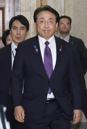衆院予算委員会理事懇談会に出席する赤沢亮正経済再生担当相＝１５日、国会内