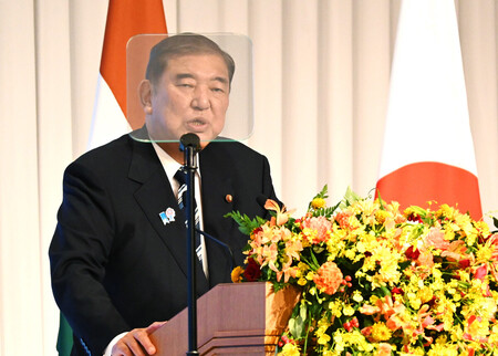 日印経済フォーラムであいさつする石破茂首相=29日午後、東京都千代田区